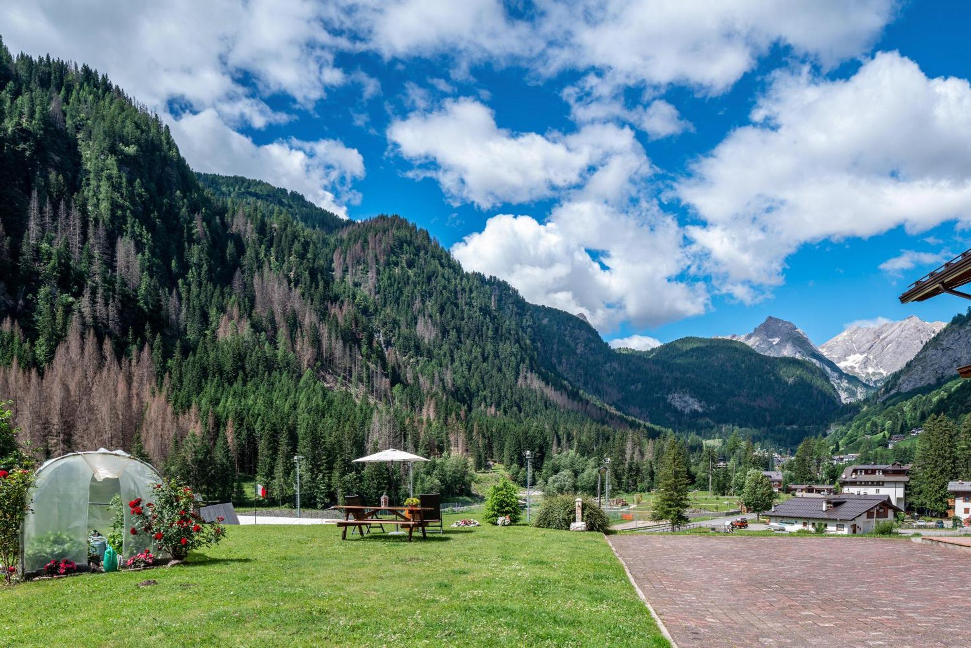 Appartamenti Vittoria Rocca Pietore Buitenkant foto