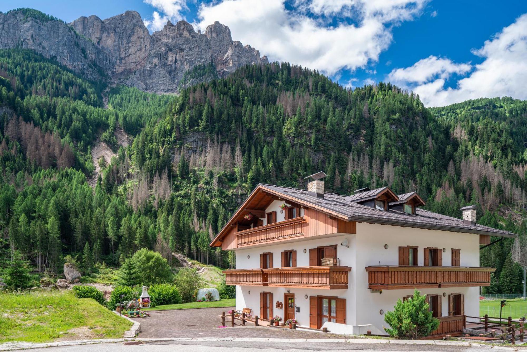Appartamenti Vittoria Rocca Pietore Buitenkant foto