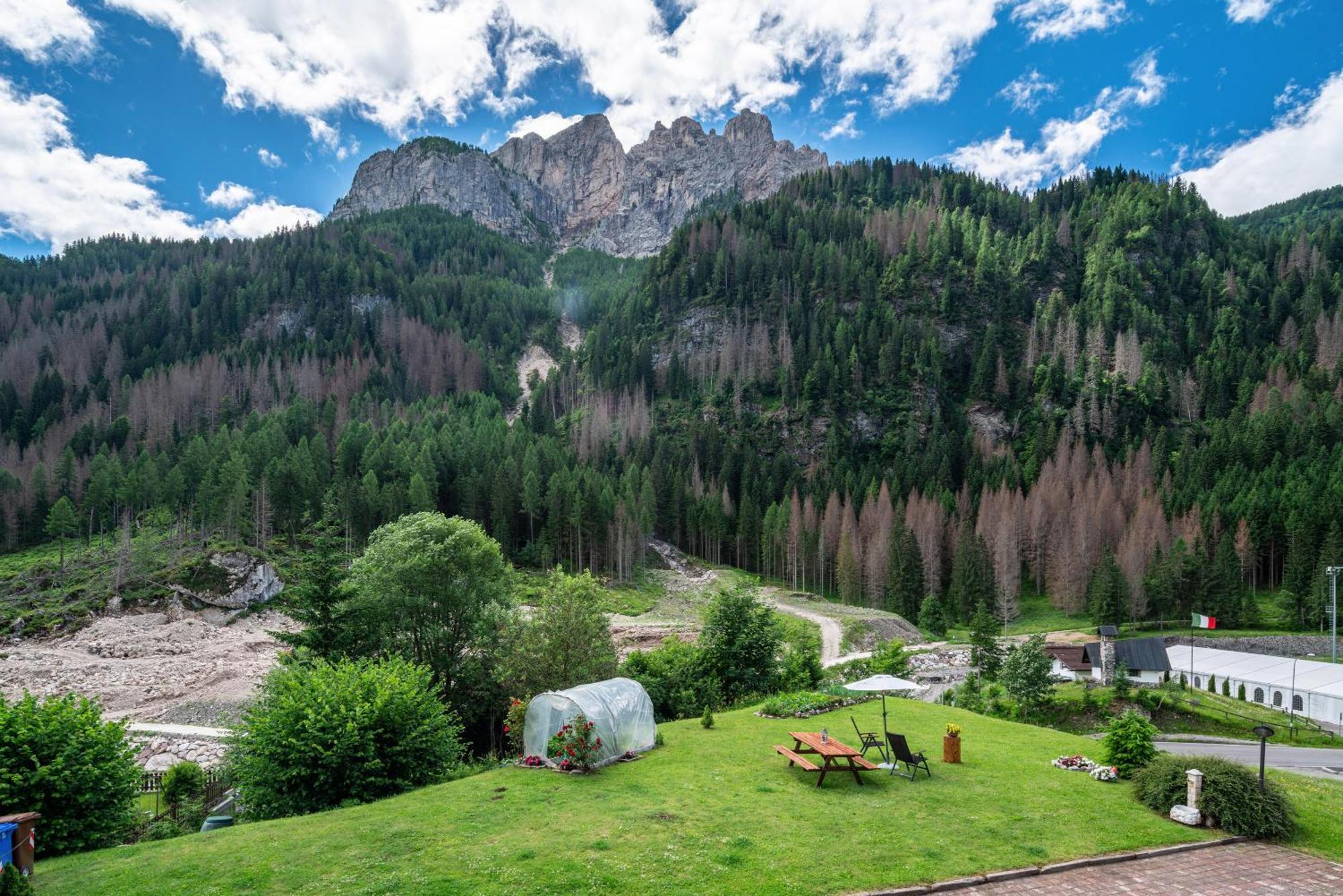 Appartamenti Vittoria Rocca Pietore Buitenkant foto